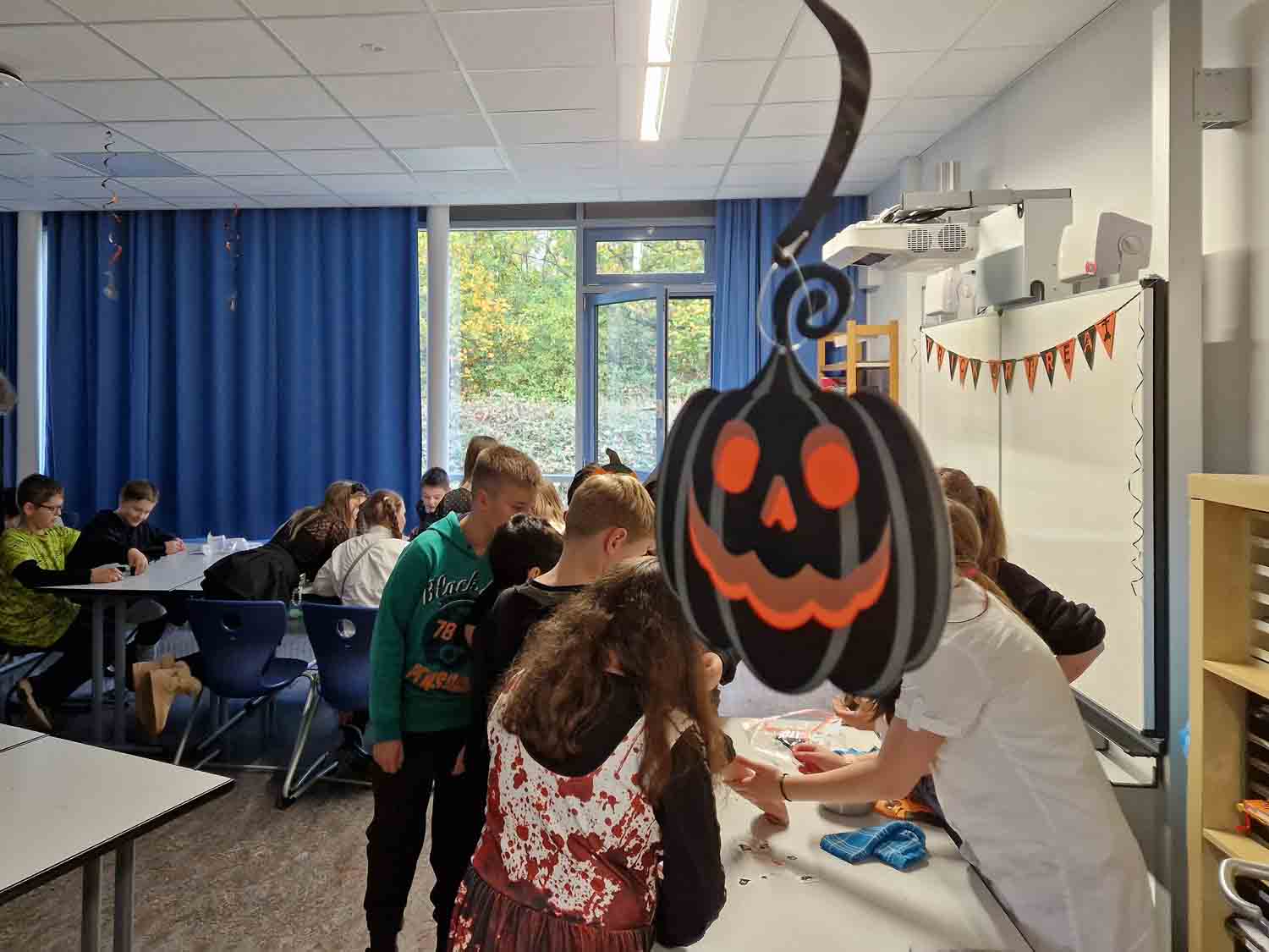 Mehr über den Artikel erfahren Halloweenparty der Schülervertretung