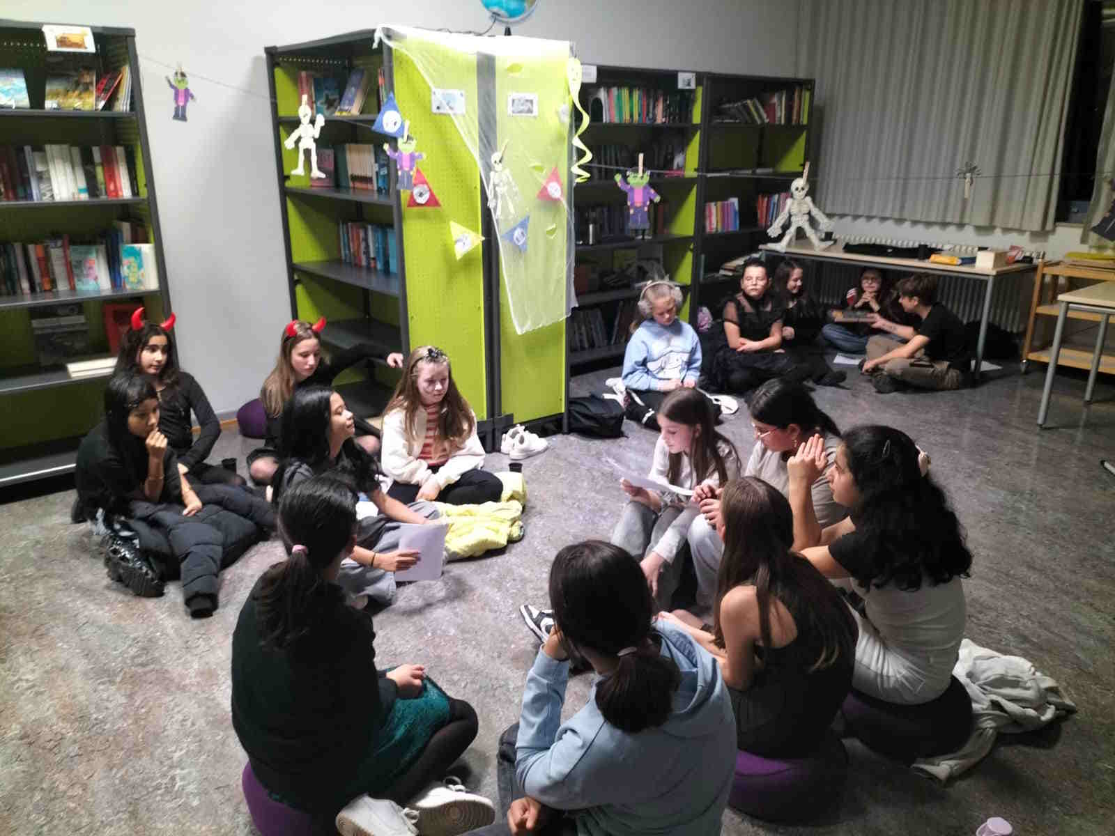 Du betrachtest gerade Halloween-Leseabend